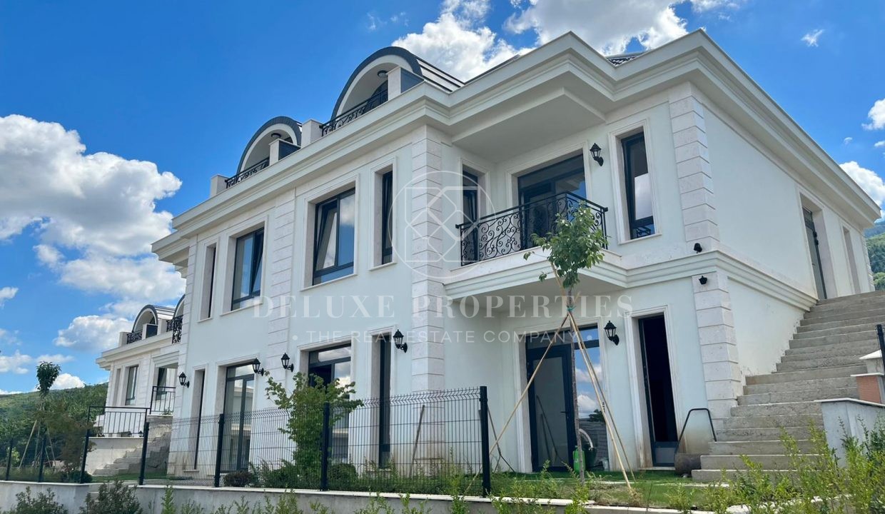 ____ Grand Hillside_1